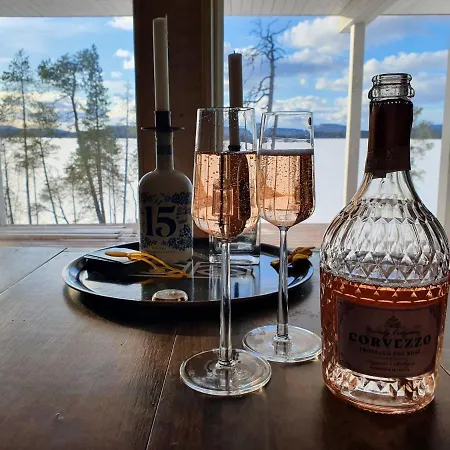 Vaere Holiday - Lakeside Relaxation Point Holiday home Inari